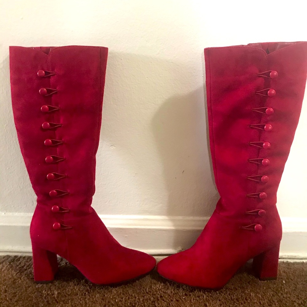 Red Velvet dress  Boots 👢